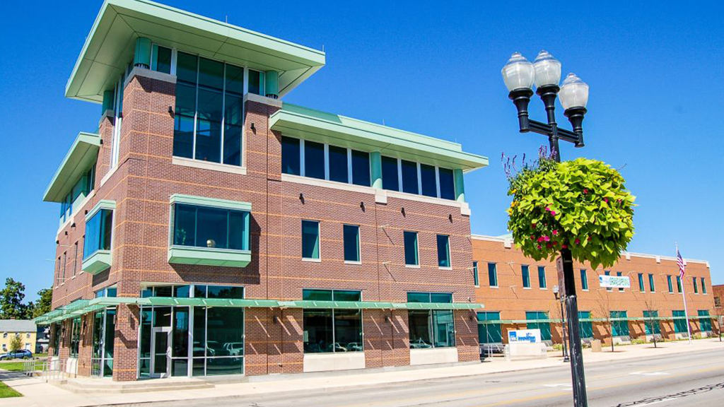 Photo of the Peoria NEXT Innovation Center building at Bradley University.